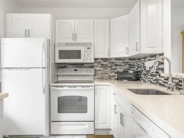 4706 NW 36th St APT 616, Fort Lauderdale, FL 33319