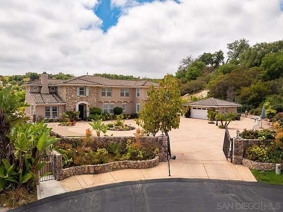 3rd image of 13005 Bridlewood Ln
