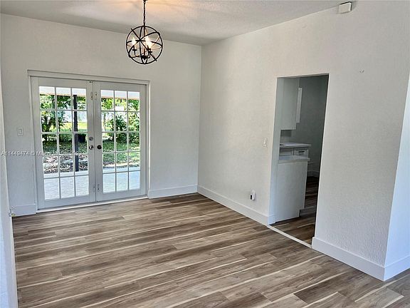 4th image of 18700 NW 11th Pl