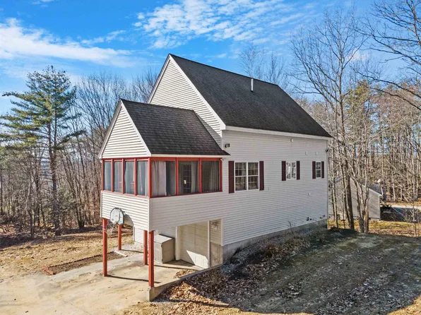 15 Indian Ledge Drive, Barnstead, NH 03225
