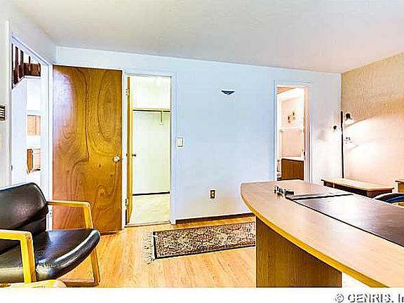 5th image of 29 Cambridge Ct