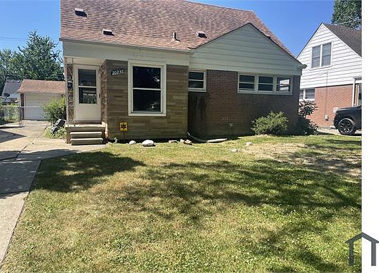 2nd image of 20236 Lancaster St