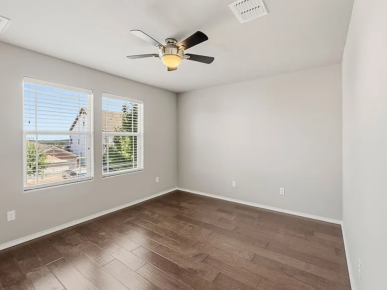 7312 Lookout Bluff Ter — Photo 37