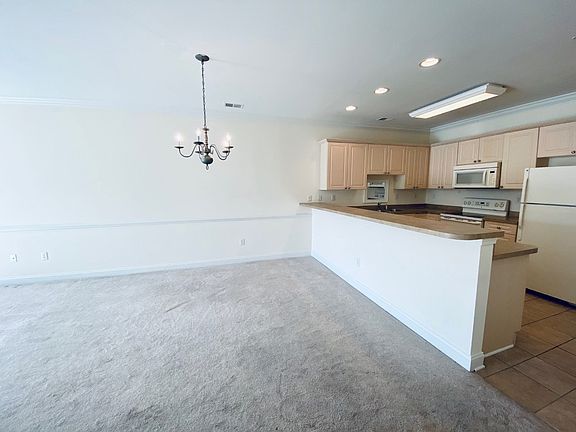 dining room_05152020