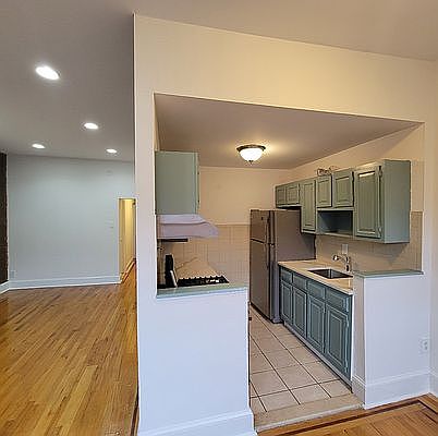 5th image of 25 W 120th St APT 3F
