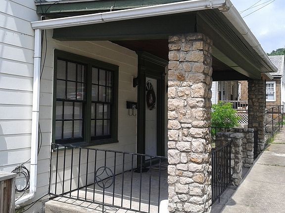 2nd image of 124 Mulberry Ave