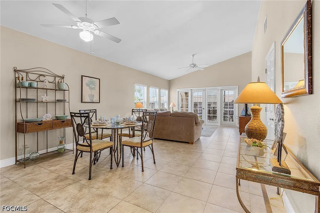 2 bed, 2.0 bath, 1126 sqft, $1,800 — Photo 4