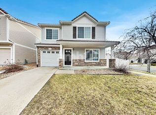 19904 E Robins Dr, Denver, CO 80249
