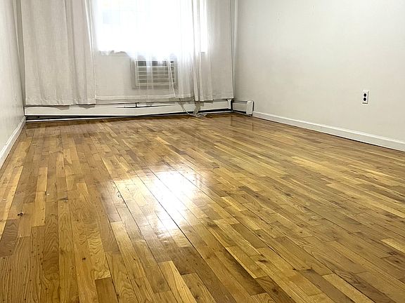 5th image of 149-51 Ash Ave Floor 1