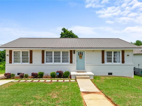 513 31st Ave E, Tuscaloosa, AL 35404