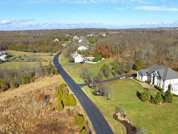 5th image of 5425 Chandley Farm Cir