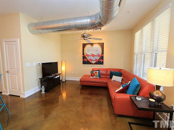 4th image of 300 Finsbury St APT 111