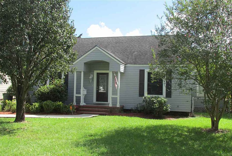 1st image of 1094 East Dr