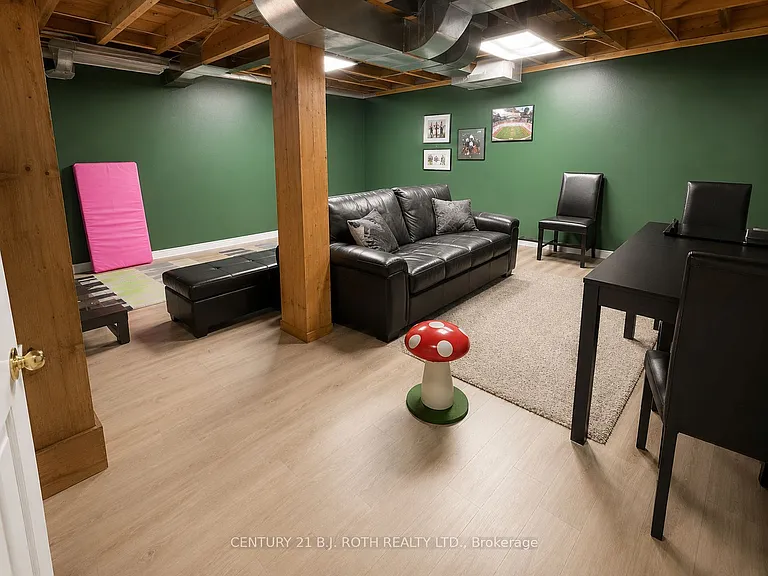 56 Livingstone St W — Photo 7