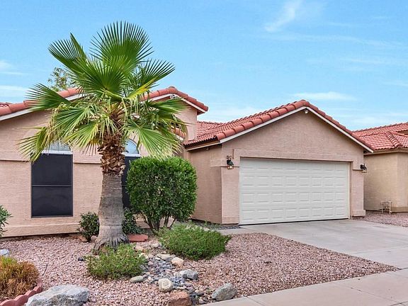 8423 W Berkeley Rd-large-002-2-Front Ext