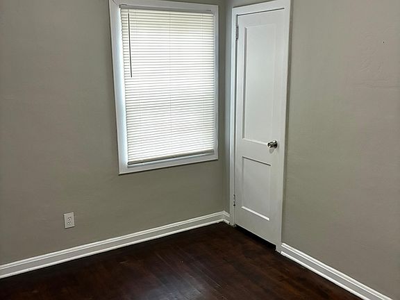 5th image of 3532 Crassia St
