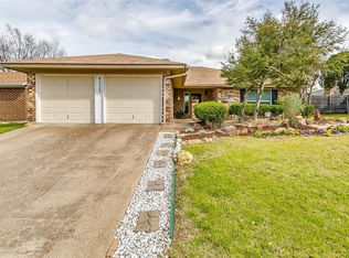 6337 Canyon Cir, Fort Worth, TX 76133