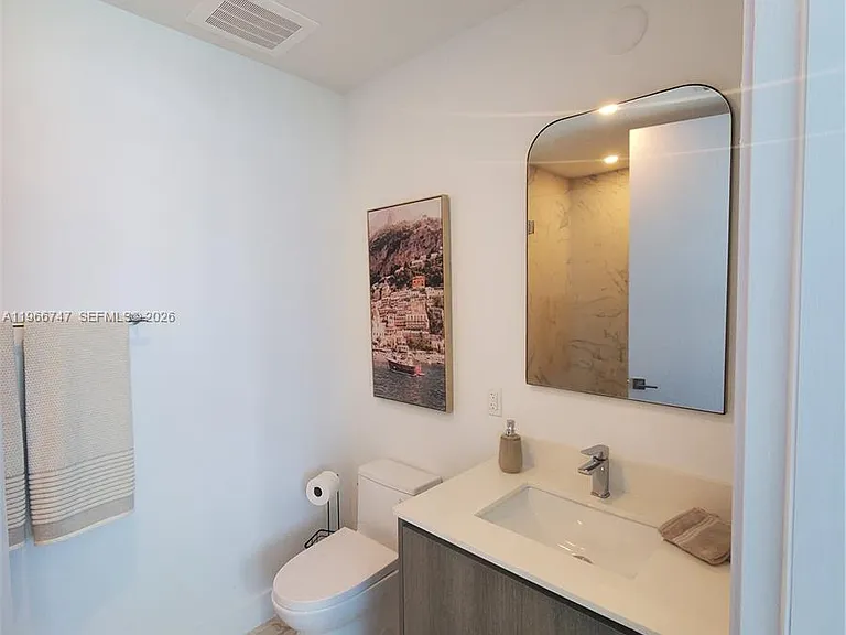 17550 Collins Ave #1402 — Photo 12
