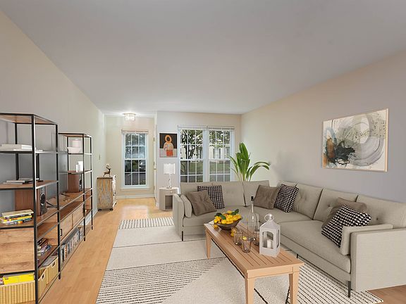 2nd image of 2705 Johnson Cir