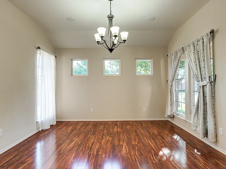 4802 Amherst St — Photo 16