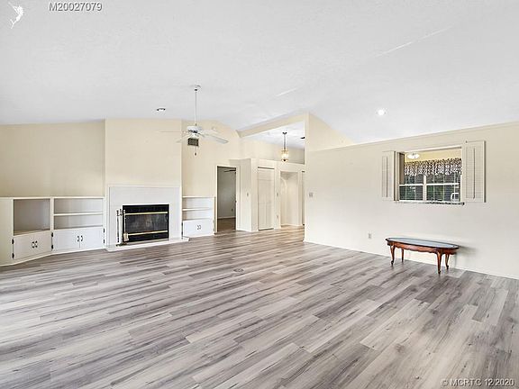 2nd image of 2522 SE Marius St