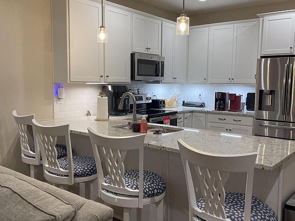5th image of 542 Jacksonian Way