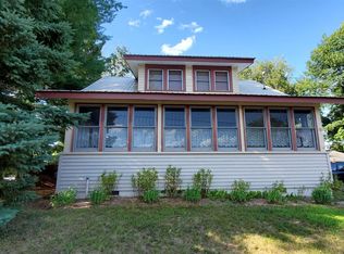 10 Taylor St, Schroon Lake, NY 12870