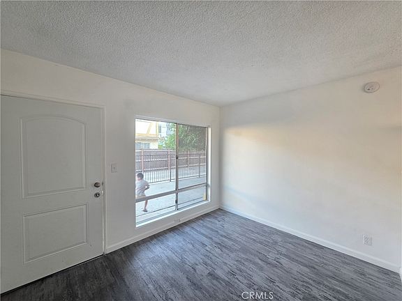 4th image of 6018 Hazelhurst Pl #3
