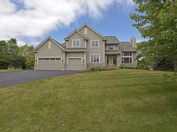 2nd image of 2460 Thoroughbred Ln