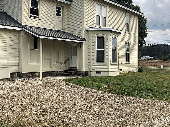 2nd image of 956 Depot Rd