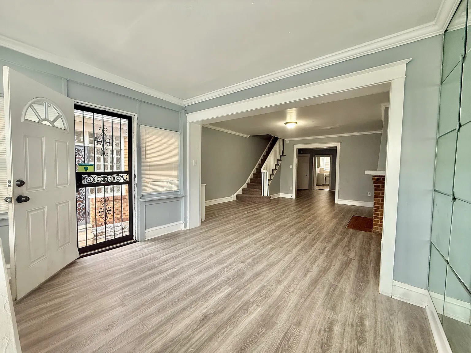 3 bed, 1296 sqft, $1,150 — Photo 2
