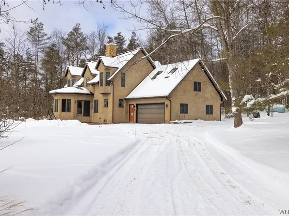 10450 New Oregon Rd, Eden, NY 14057