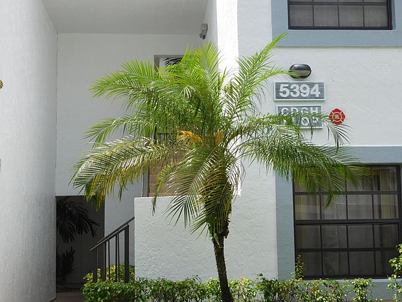 2nd image of 5394 Firenze Dr APT K