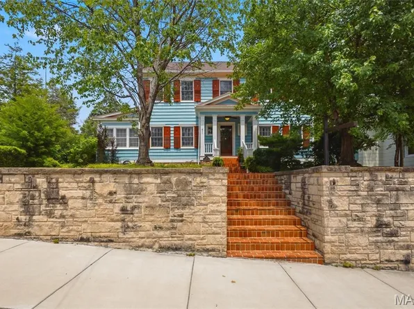 383 Jefferson St, Ste Genevieve, MO 63670