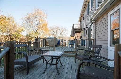 5th image of 90 Vaughan St
