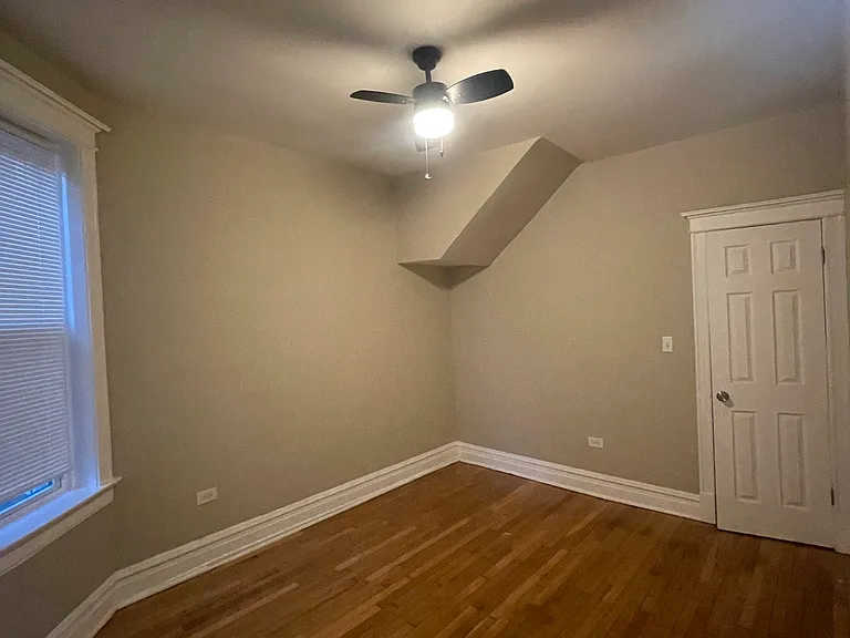 7556 S Langley Ave #1 — Photo 17