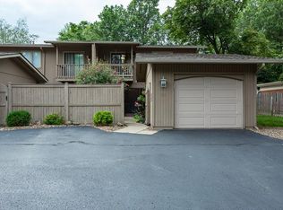 30 Prospect St, Berea, OH 44017