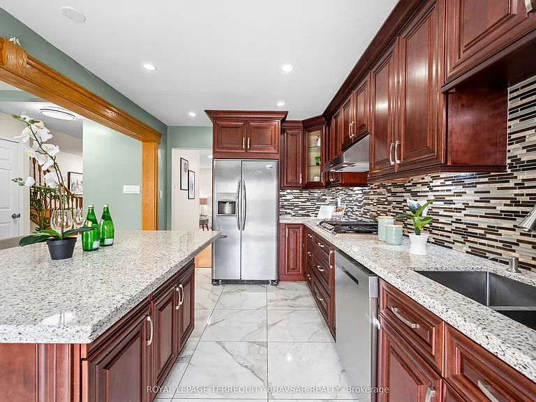 3118 Shadetree Dr — Photo 20