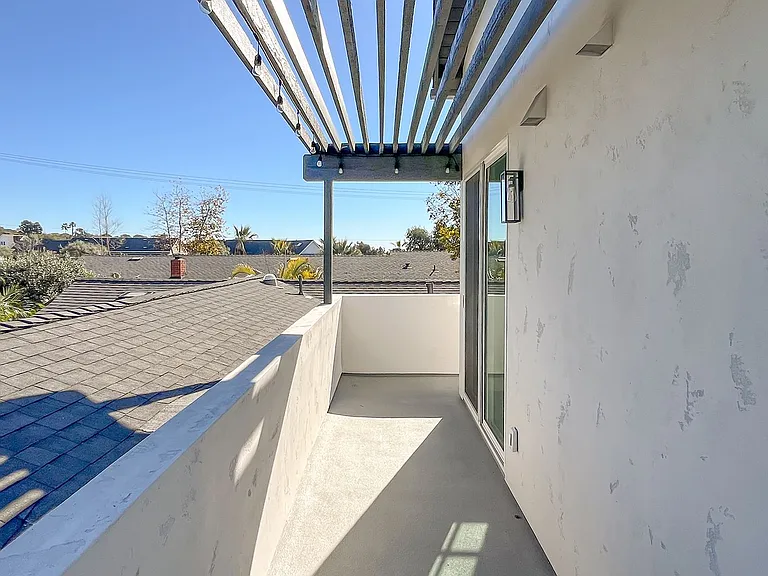1193 Balour Dr — Photo 3