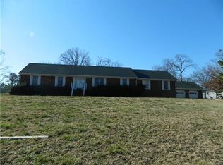 1731 Early St, Sandston, VA 23150