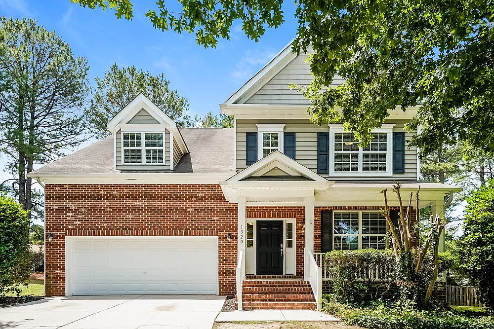 5 bed, 3.5 bath, 2861 sqft, $2,740 — Photo 1