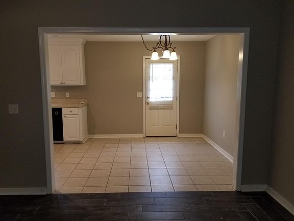 4th image of 168 Holmar Dr