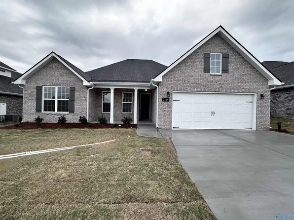 2114 Brandon Dr NE, Cullman, AL 35058