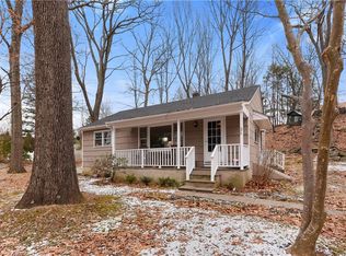 21 Sheppard Ln, Mahopac, NY 10541