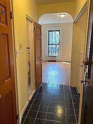 1st image of 5 E 67th St APT 5