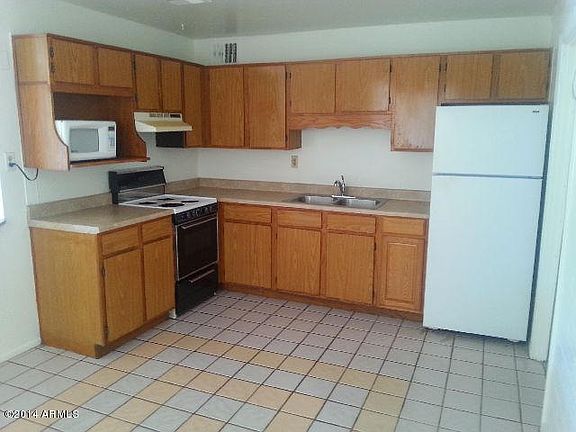 2nd image of 1732 E Atlanta Ave