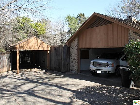 4th image of 2706 Olympia Dr