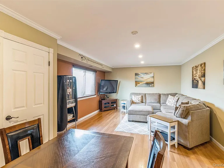 48 Pointe Cir S — Photo 12
