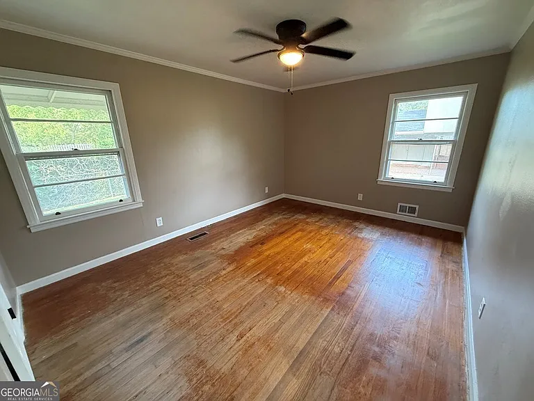 412 Roberson St — Photo 32