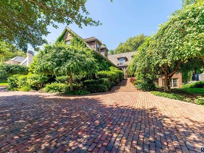 11 S Riverview Hts, Sioux Falls, SD, 57105